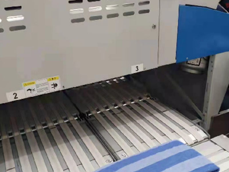 得荣巾类折叠机-01