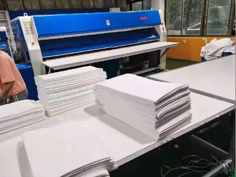 得荣高速熨烫机-01